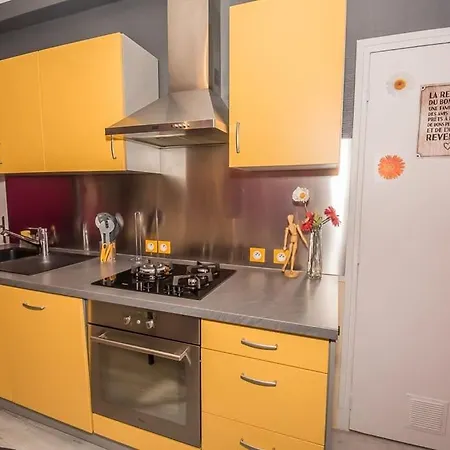3 Spacieuses - 2 Min A Pied Gare Apartment *